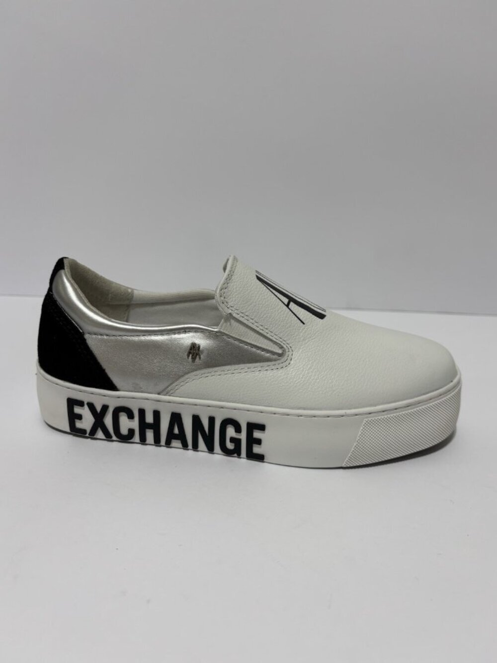 Armani Exchange Women’s White Leather Slip-On Shoes, EU 35, US 5 M